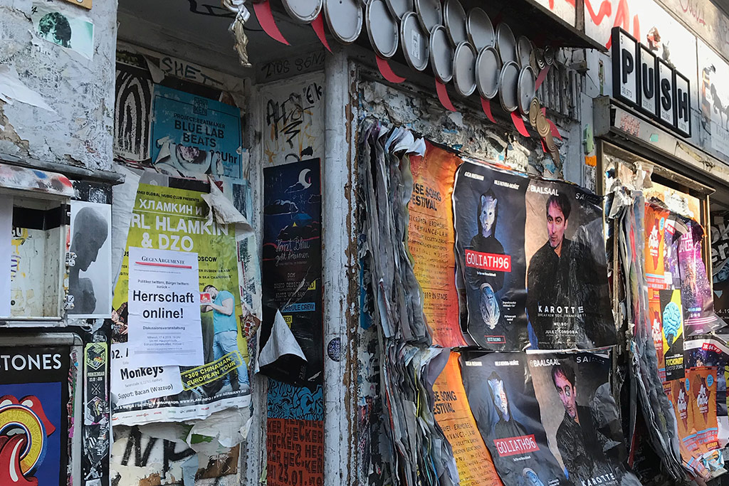 Recherche am Schulterblatt @ Martina Raponi