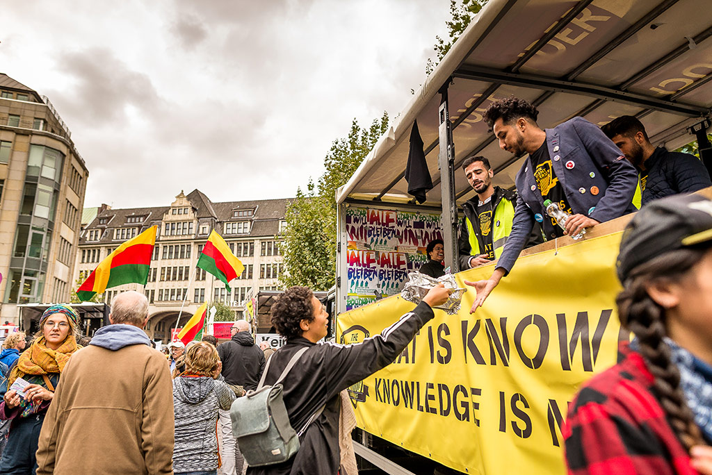 We’ll Come United-Parade mit TSU-Lkw © Daniel Nide